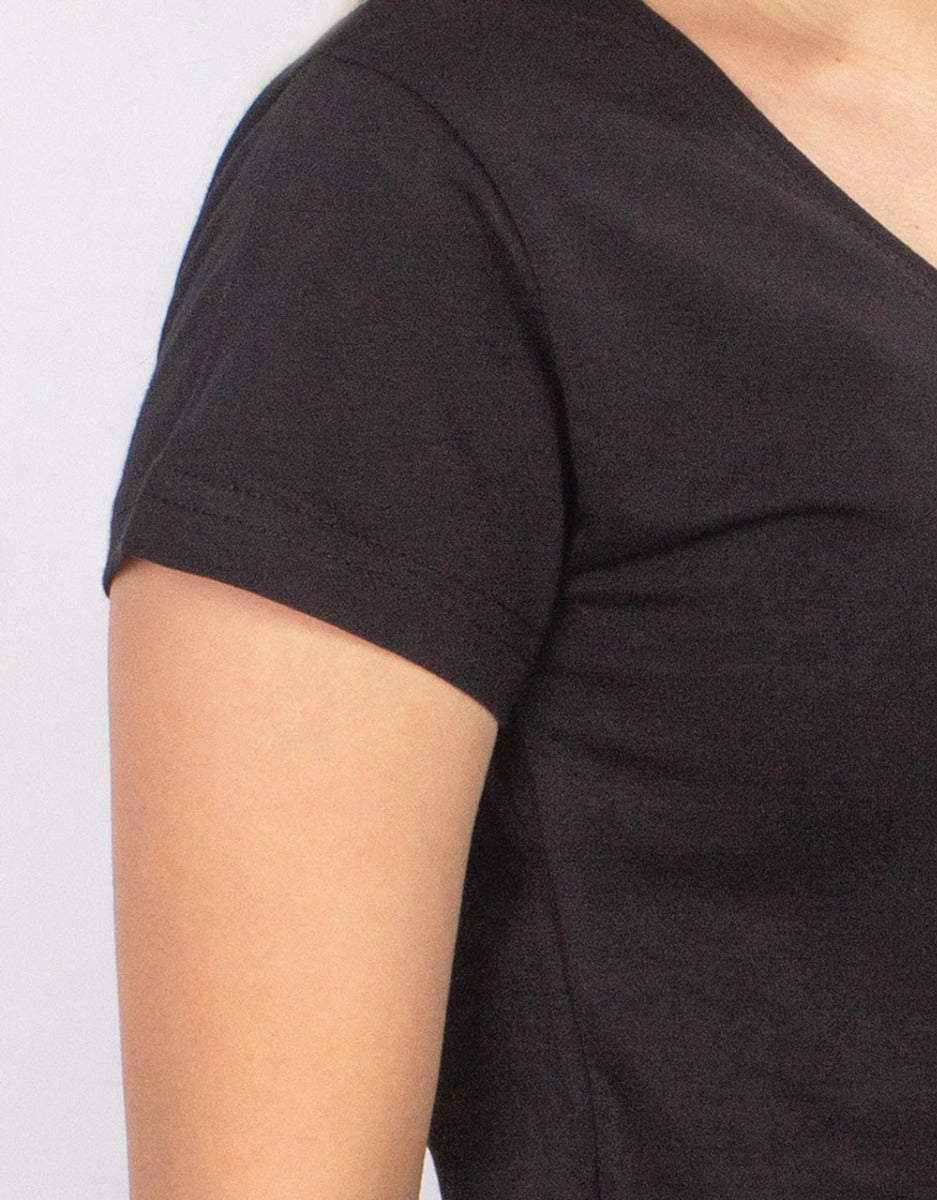 Bayan Kalıp Geniş Yaka Siyah Tişört