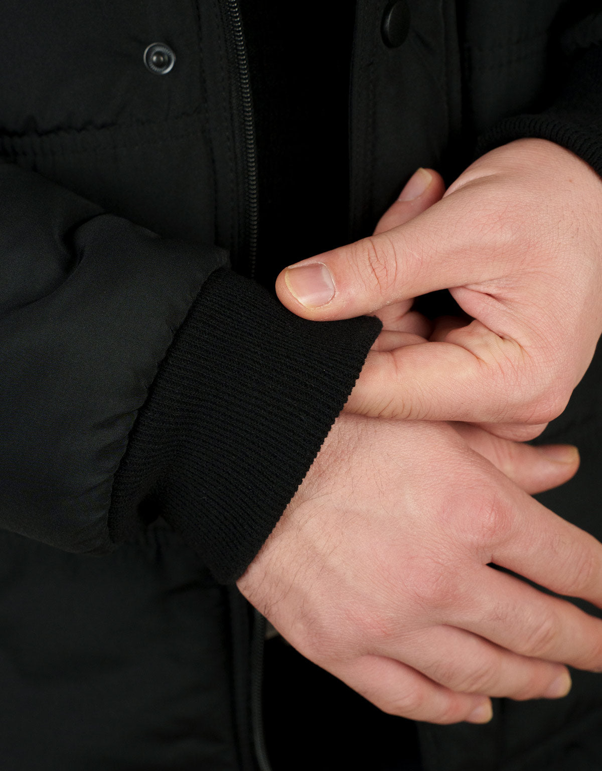 Siyah Standart Kalıp Kapüşonlu Şişme Mont (Özelleştirilebilir)