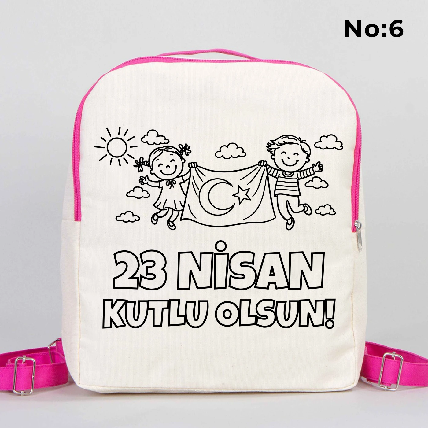 25x32x10 cm krem renkli pembe fermuar ve askı detaylı çocuk sırt çantası üzerinde boyamaya uygun “Yaşasın 23 Nisan” yazılı, kalem üstünde oturan çocuk illüstrasyonlu siyah beyaz baskı