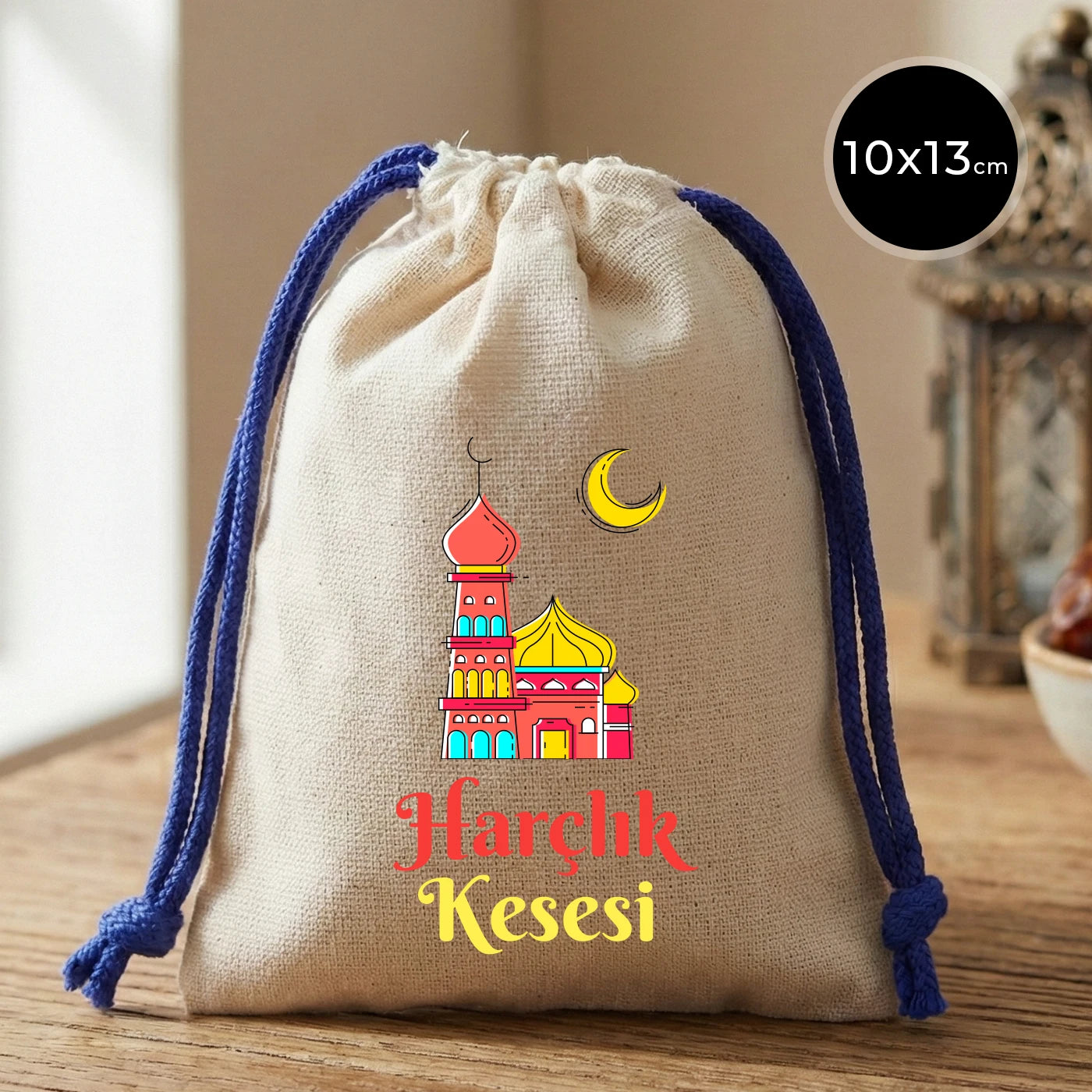 Saks mavi ipli, 10x13 cm pamuk bez bayram kesesi, cami ve hilal desenli “Harçlık Kesesi” yazılı geleneksel tasarım
