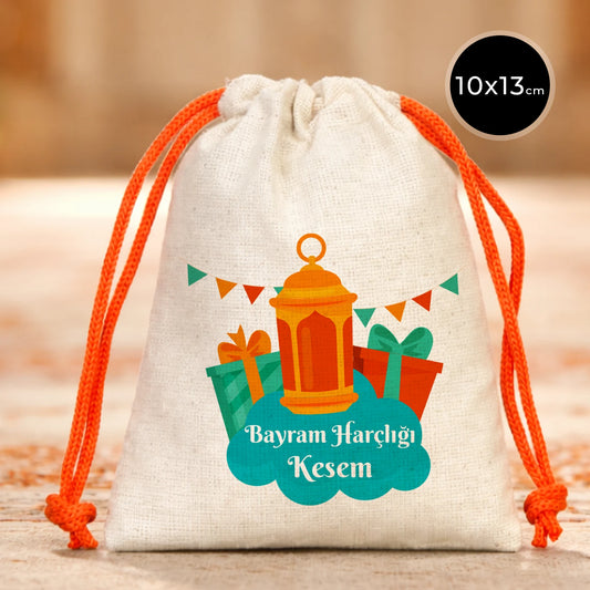 10x13 cm turuncu ipli pamuk bez bayram harçlık kesesi, şeker temalı desenli “Bayram Harçlığı Kesem” yazılı çocuk bayram kesesi