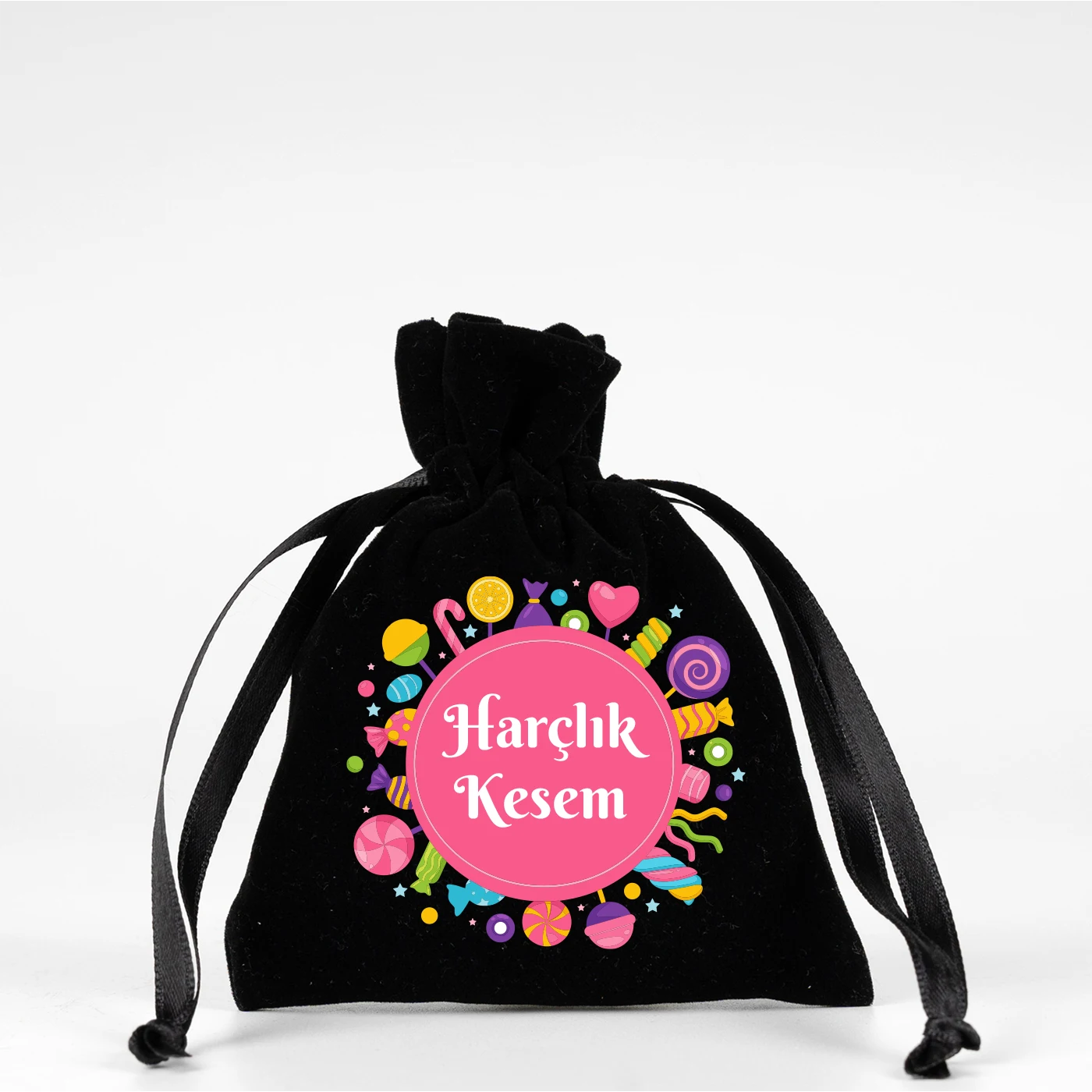 Siyah kadife büzgülü kese 10x13 cm, “Harçlık Kesesi” baskılı, renkli ev figürlü ve şeker motif harçlık kesesi