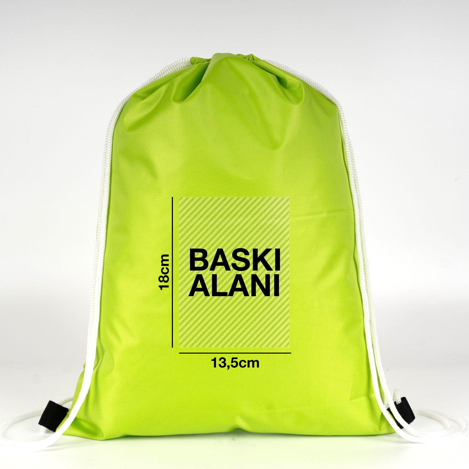 Canlı neon fıstık yeşili büzgülü çanta, baskılı deseni ve yağmur sonrası damla damla görünümü ile estetik.