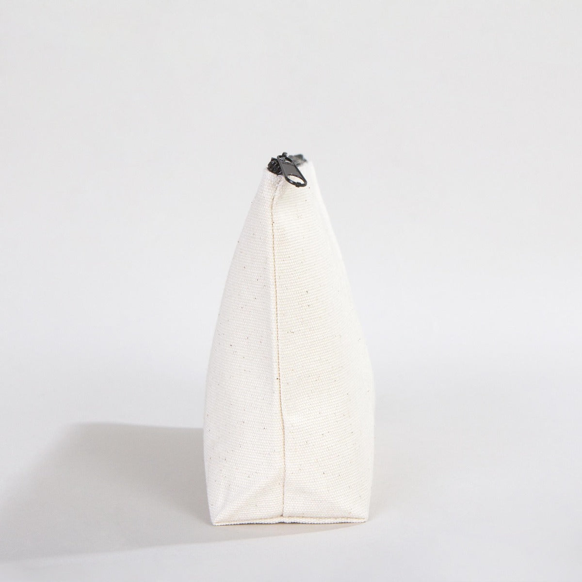 Kanvas Makyaj Çantası - Alttan Körüklü 30x18x7 cm