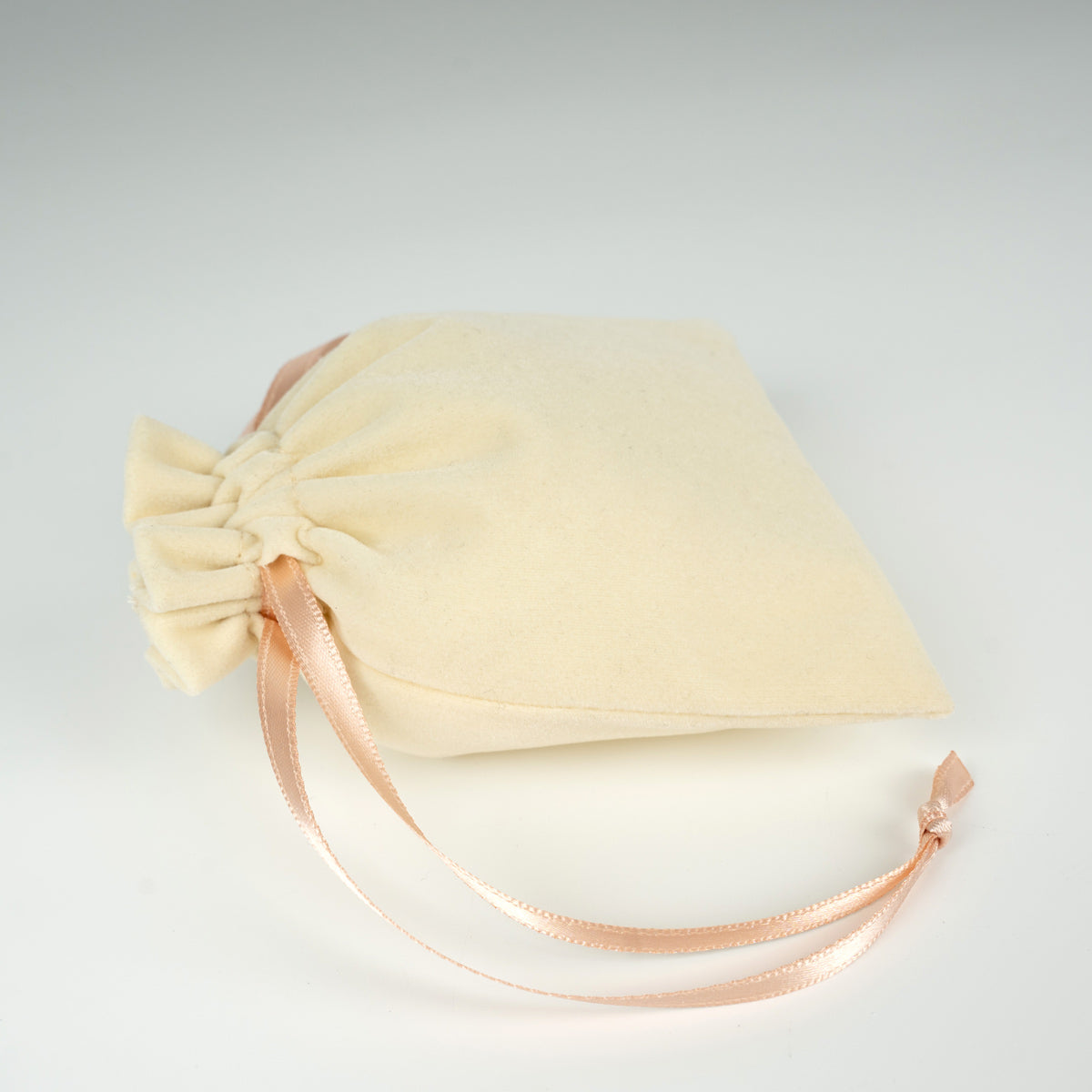 Kadife Gül Kese 10x13 cm - Pudra Renk İp